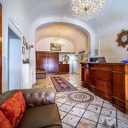 Hotel Minerva Пиза Экстерьер фото