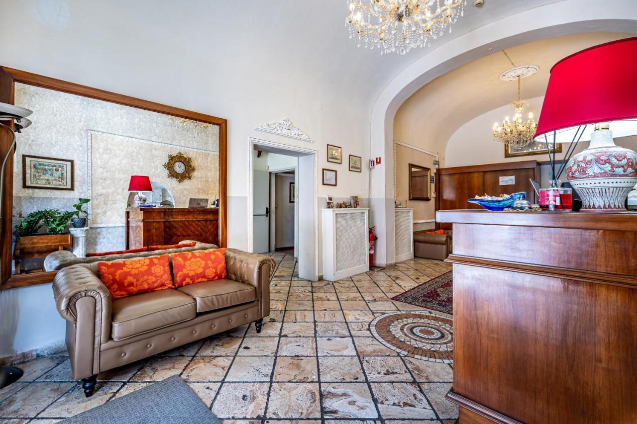 Hotel Minerva Пиза Экстерьер фото