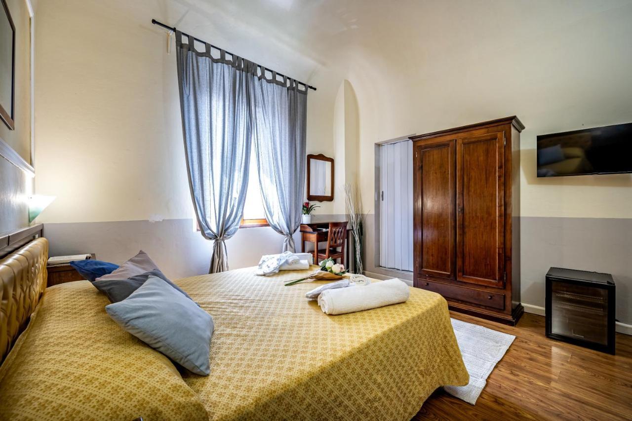 Hotel Minerva Пиза Экстерьер фото