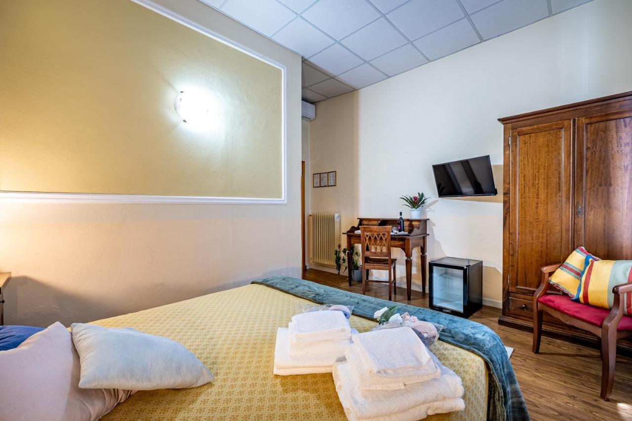 Hotel Minerva Пиза Экстерьер фото