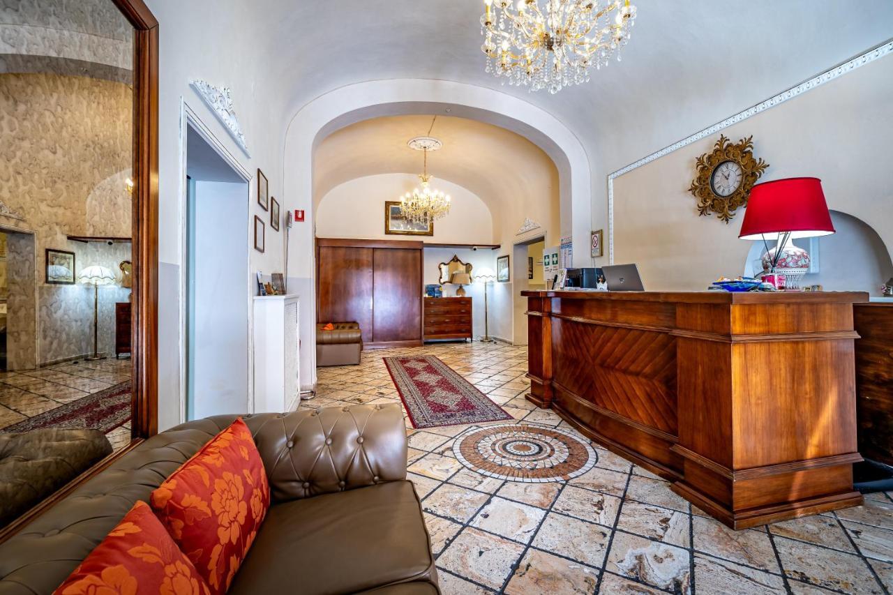 Hotel Minerva Пиза Экстерьер фото