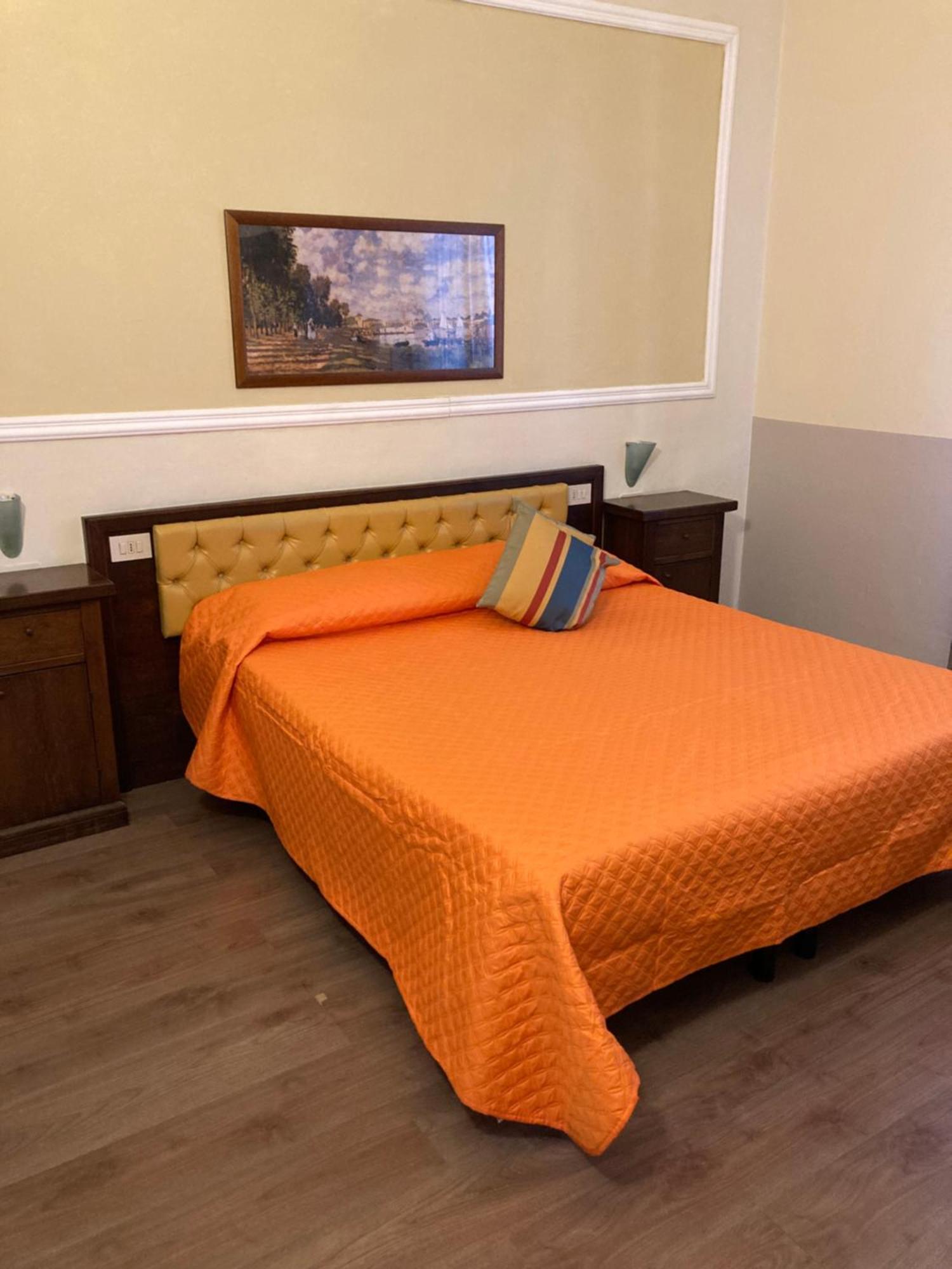 Hotel Minerva Пиза Экстерьер фото